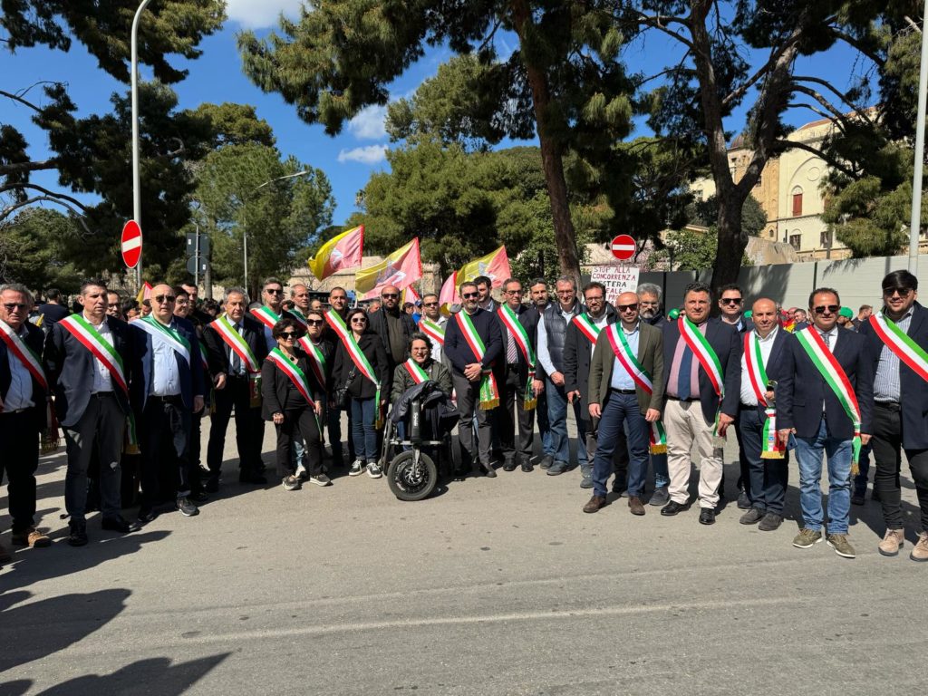 Protesta agricoltori e pescatori, Schifani e Sammartino: «Governo regionale impegnato a sostegno del settore»