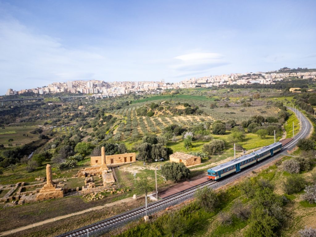 Sagra del Mandorlo in Fiore, tornano i treni storici tra Agrigento, Valle dei Templi e Porto Empedocle