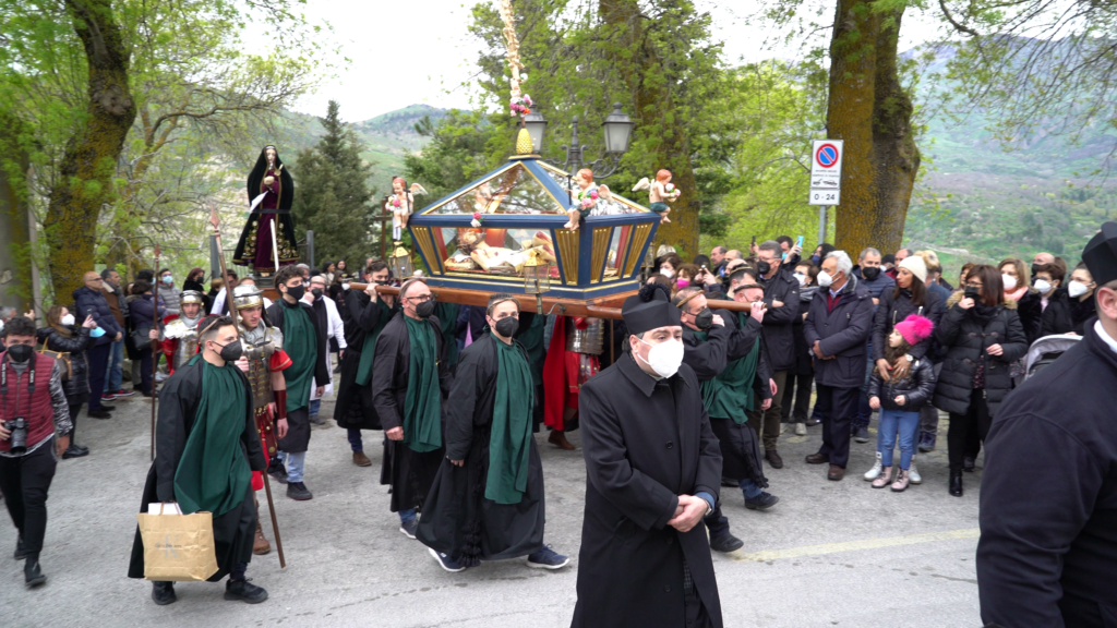 La Processione al Calvario a Petralia Sottana