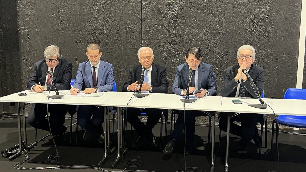 Ecomed, la Regione presenta il Piano di gestione dei rifiuti e le azioni su dighe e risorse idriche