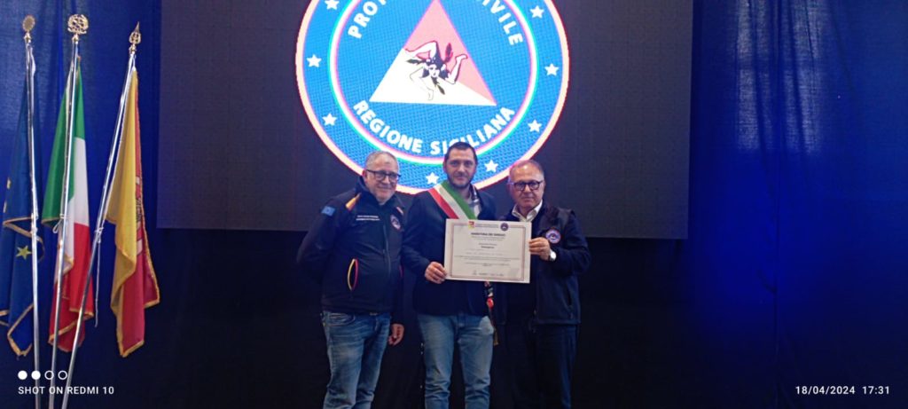 Al comune di Blufi “Menzione Speciale : Investimenti, strutture e mezzi di Protezione Civile”
