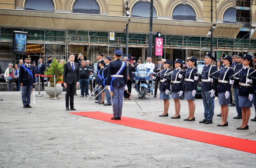 LA POLIZIA DI STATO CELEBRA IL 172° ANNIVERSARIO DELLA SUA FONDAZIONE