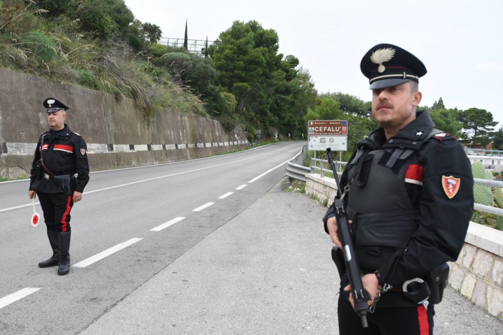 CEFALU’ e TERMINI IMERESE, 5 INDAGATI PER FURTO DI VEICOLI