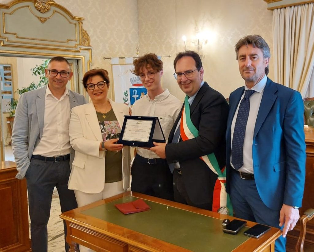 Gangi,Giuseppe Piazza primo ai  Campionati Nazionali delle Scienze Naturali