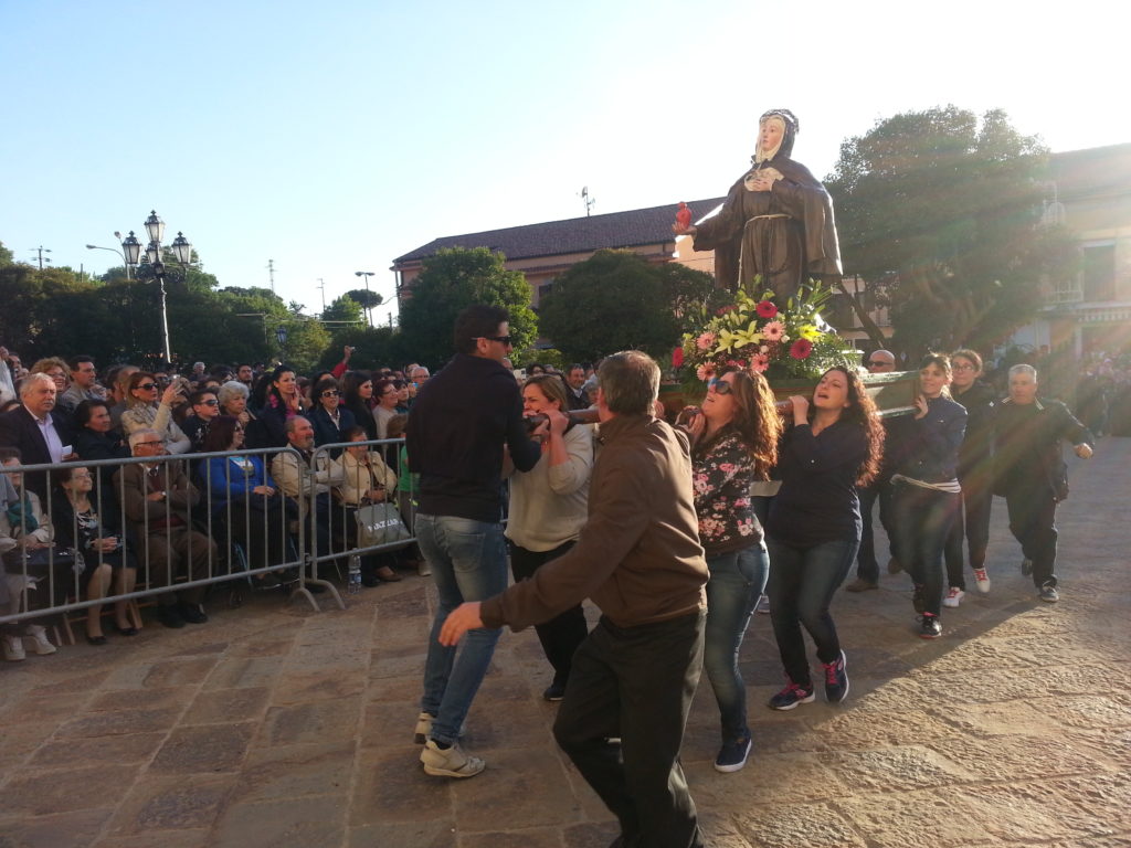 Gangi si prepara per la festa dello Spirito Santo