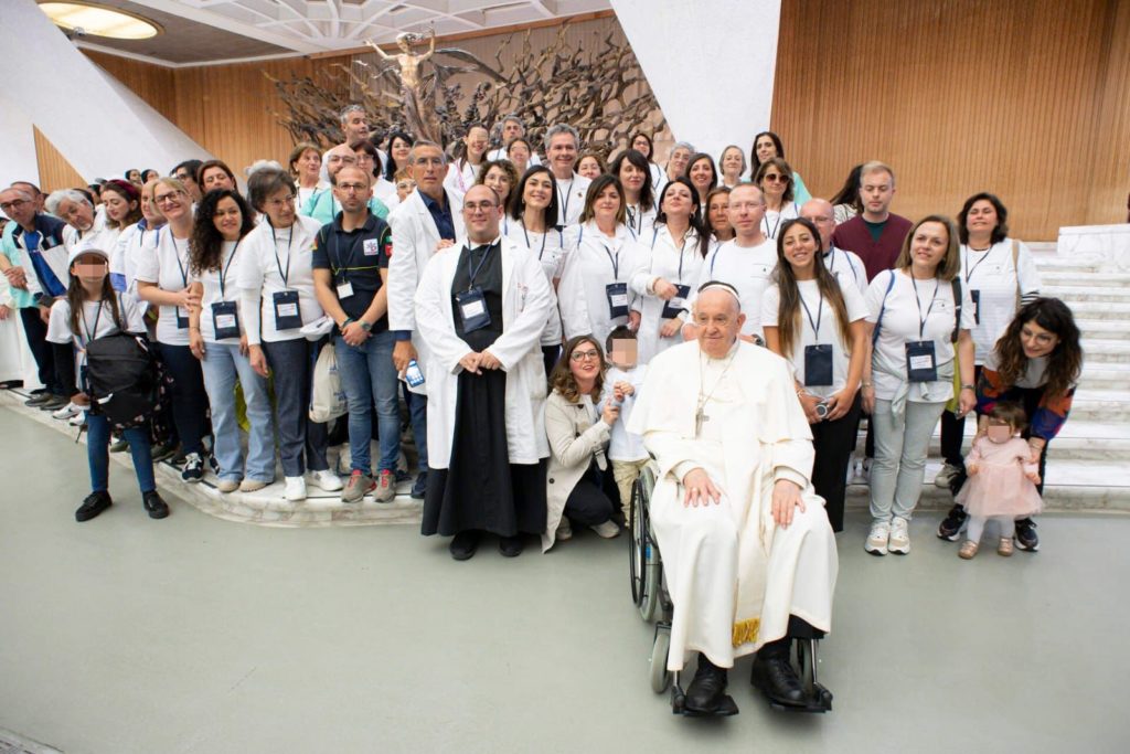 Operatori dell’Ospedale Madonna dell’Alto ricevuti da Papa Francesco