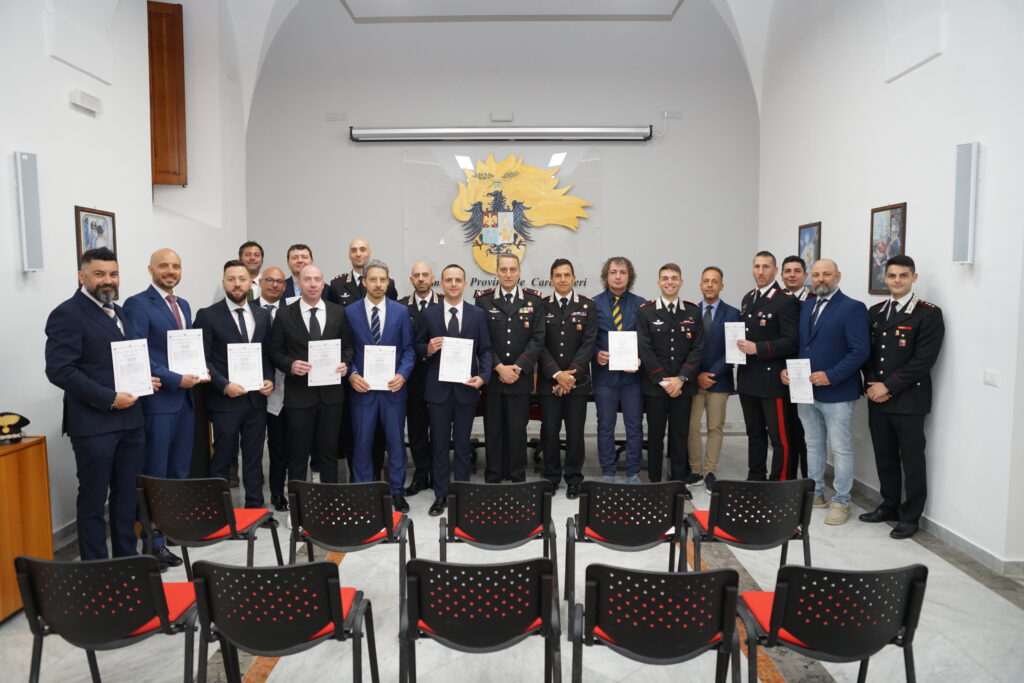 Carabinieri, consegna di encomi