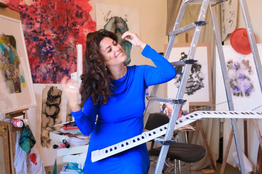 Gangi, l’inedita personale di pittura della musicista Floriana Franchina