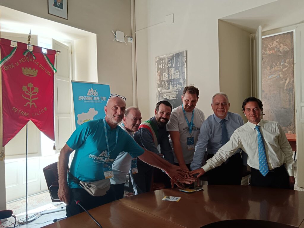 Appennino Bike Tour,inaugurata la segnaletica della tappa di Petralia Sottana