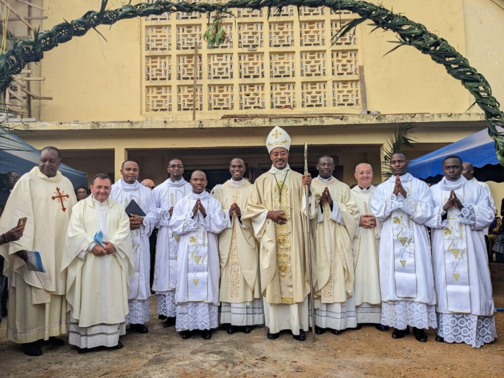 Cooperazione tra le Diocesi di Cefalù e Obala. In Camerun ordinati sacerdoti due seminaristi