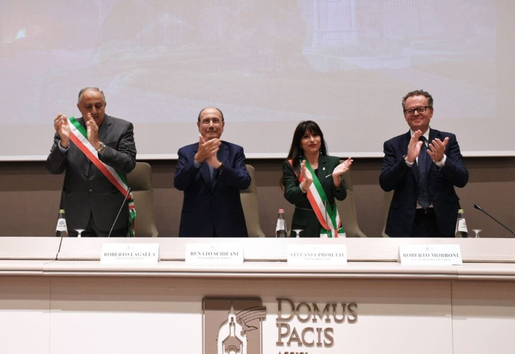 Sicilia ad Assisi, il saluto alle istituzioni e ai pellegrini