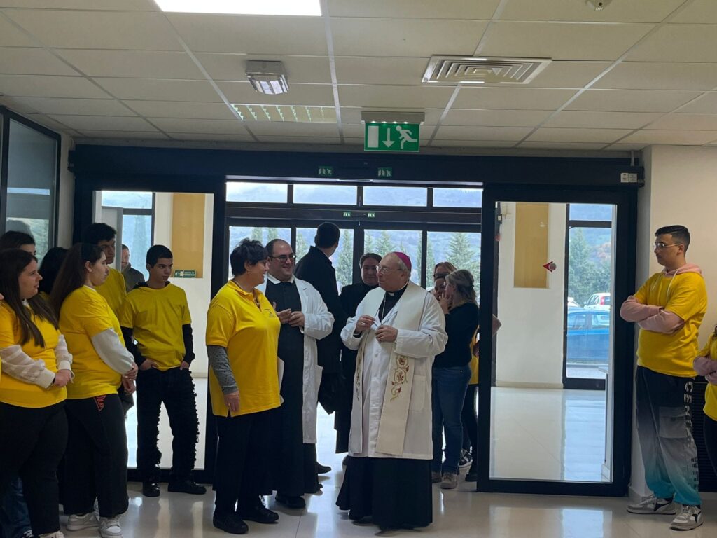 Il Vescovo ha visitato il Presidio Ospedaliero Madonna dell’Alto
