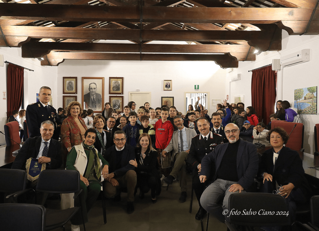 Il Comune di Cefalù adotta e rende fruibile gratuitamente a tutti i cittadini il Saggio “Femminicidio e Narcisismo Patologico: quale correlazione e come prevenire relazioni pericolose”