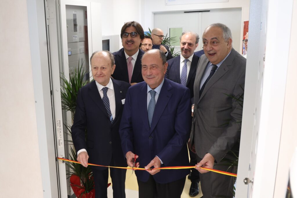 Maria Eleonora Hospital inaugura la nuova sala ibrida per interventi di chirurgia cardiaca, vascolare e di emodinamica interventistica ad elevata complessità