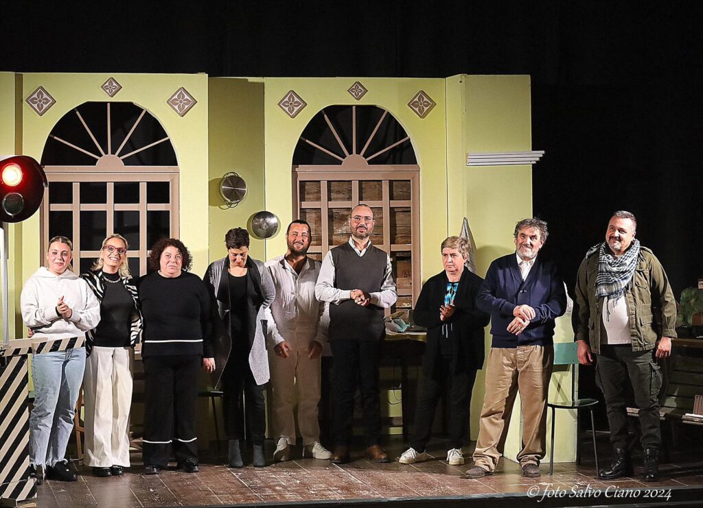 Il Gruppo Teatrale Triscele in scena al Cicero di Cefalù con “L’invisibile che c’è”
