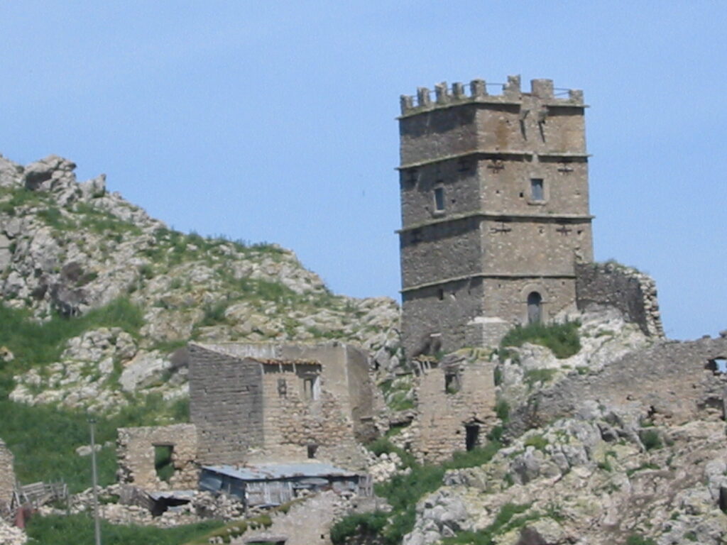 Il comune di Gangi diventa proprietario della Torre Bordonaro e dell’ex Cinema Astoria
