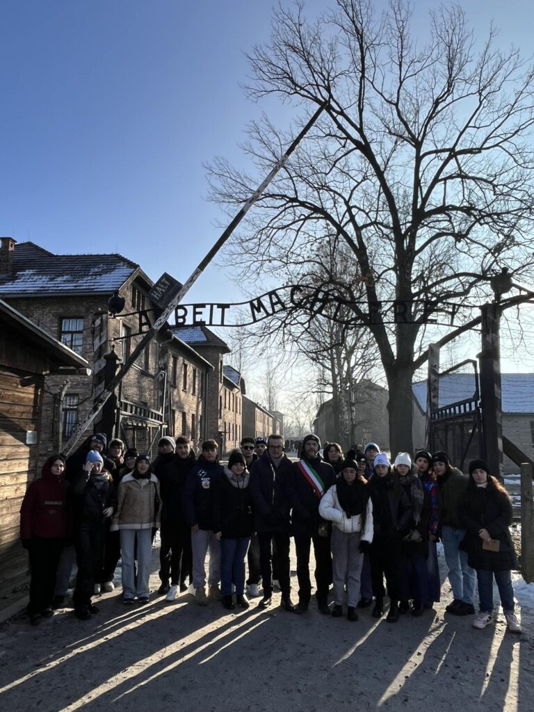 Viaggio ad Auschwitz. Cefalù rende omaggio