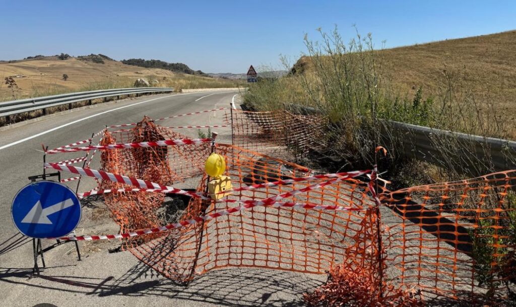 Irosa,consegnati i lavori per il ripristino della voragine sulla Sp 138