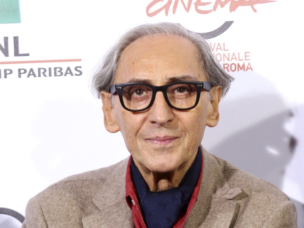 80 anni Franco Battiato, esce la nuova biografia “Sacre Sinfonie
