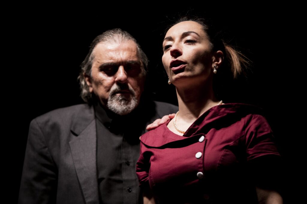 Al Teatro Cicero di Cefalù, va in scena Arte_mi_Sia: inchiesta sul bello e l’osceno