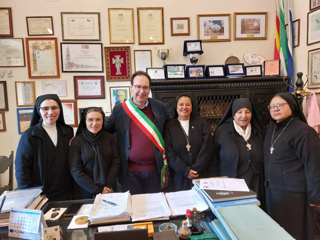 Gangi, suor Carolina diventa cittadina italiana