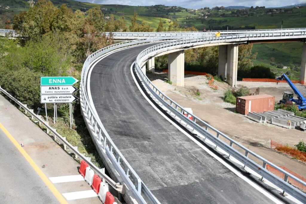 A19, Schifani e ad di Anas Gemme riaprono tutte le rampe dello svincolo di Enna