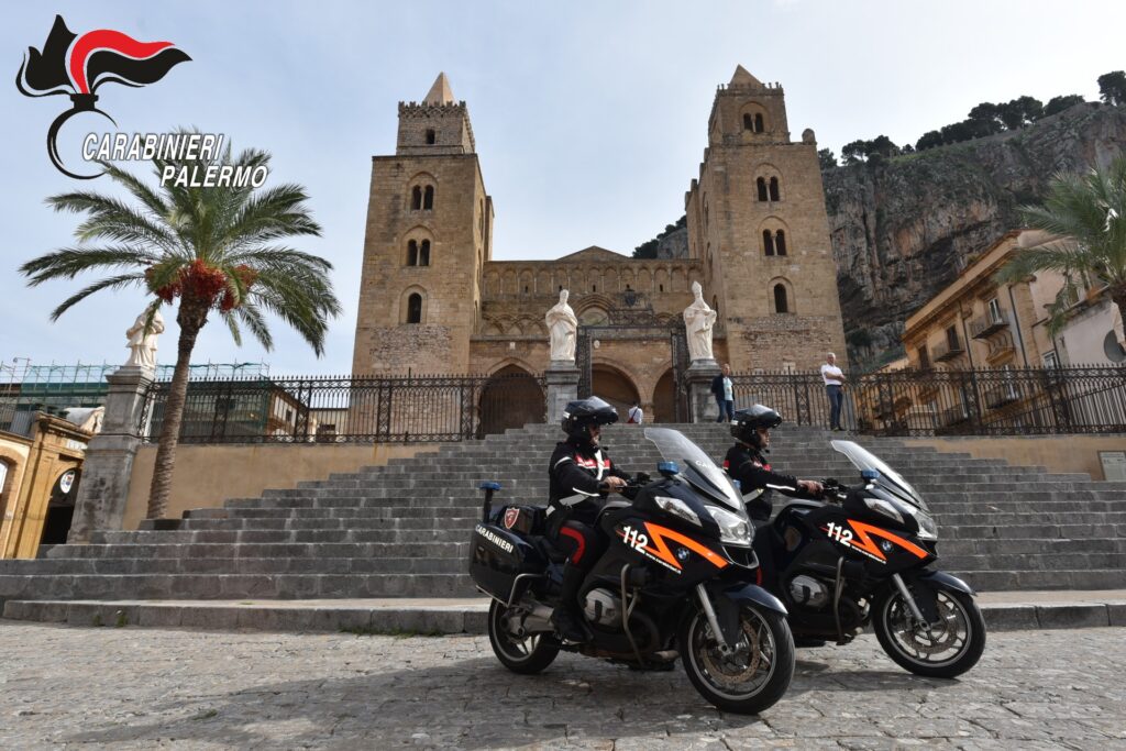 DROGA “DELIVERY” DA PALERMO A CASTELBUONO:IN MANETTE DUE PALERMITANI E UN CASTELBUONESE