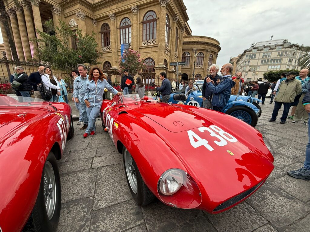 34° Giro di Sicilia, partite da Palermo più di 200 auto d’epoca