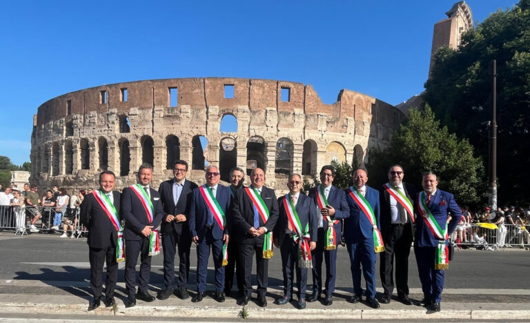 FESTA DELLA REPUBBLICA,ANCI SICILIA PARTECIPA ALLA PARATA DEI FORI IMPERIALI