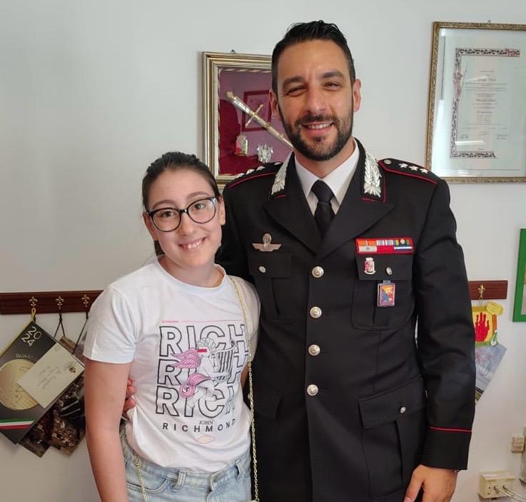 Misilmeri ,studentessa celebra i valori dell’Arma dei Carabinieri con una tesina d’esame