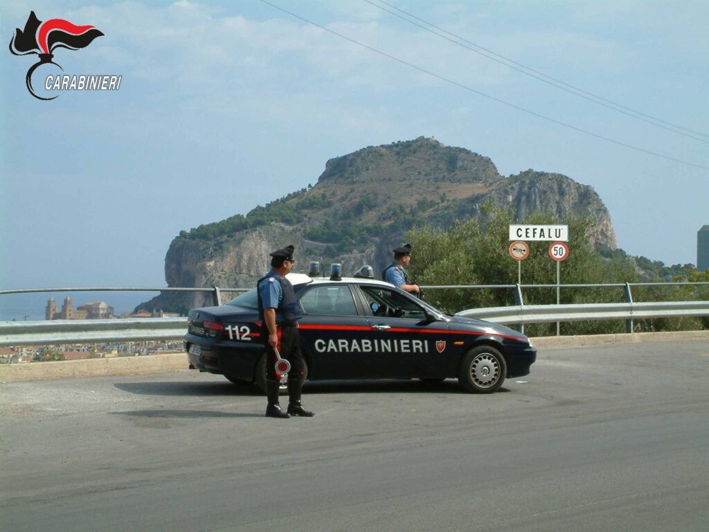 I Carabinieri di Cefalu’ arrestano un giovane per furto d’auto