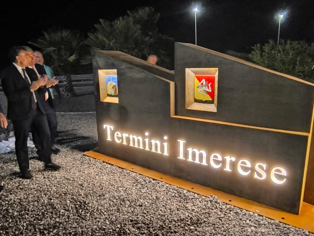 Attività produttive, nuova illuminazione nella zona industriale di Termini Imerese. Tamajo: «Visibilità e decoro a un’area strategica»
