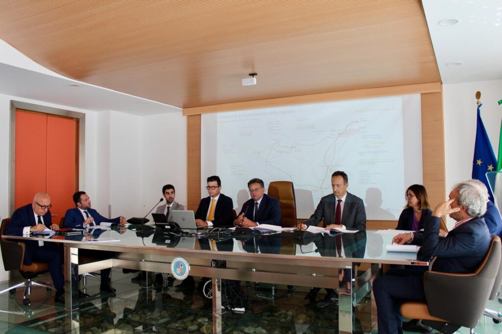 TERNA E REGIONE SICILIANA: PRESENTATO IL PIANO DI SVILUPPO 2025-2034 DELLA RETE ELETTRICA NAZIONALE