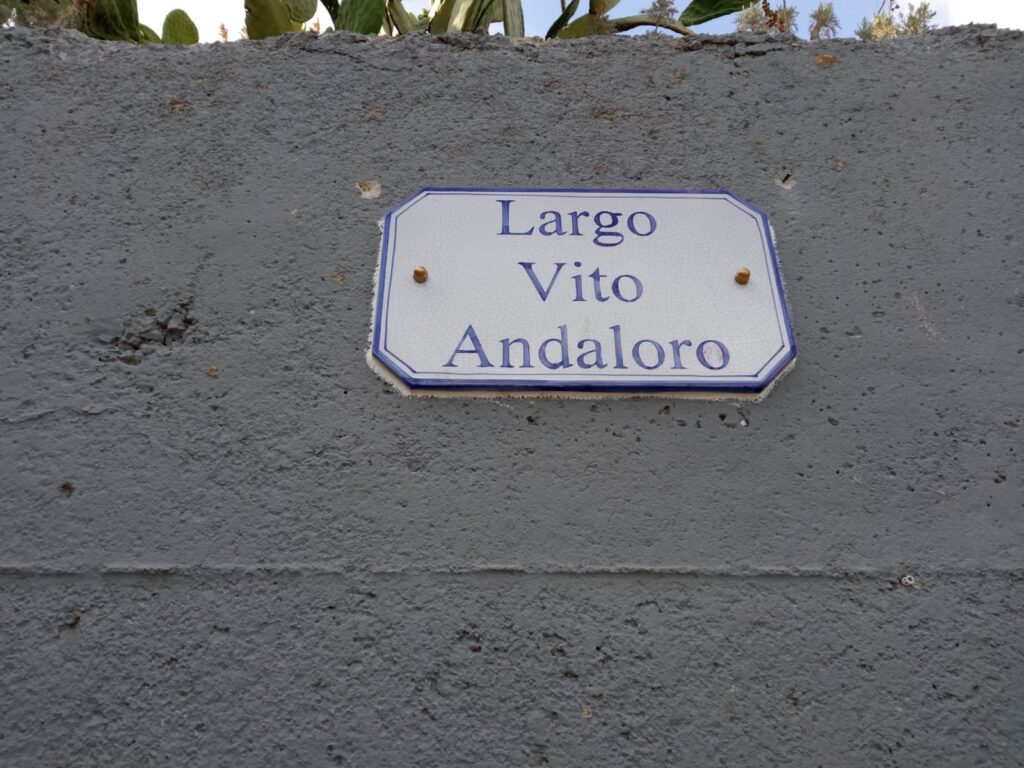 A Gangi ricordato(e intitolata una piazza) a Vito Andaloro