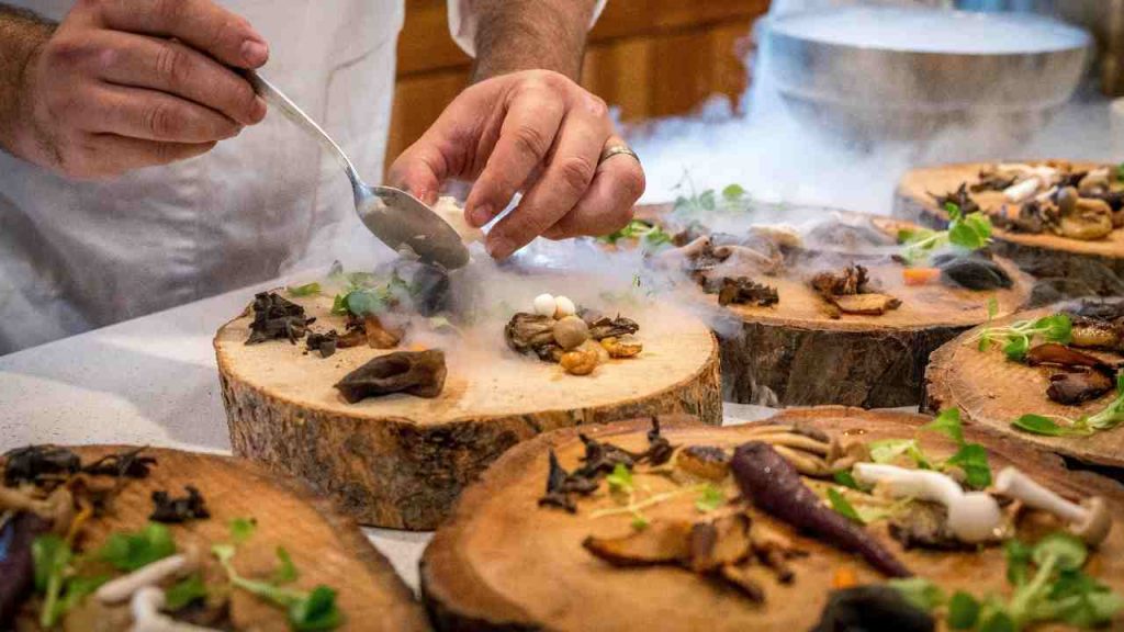 In questo ristorante non paghi se sei alto - pexels - madonielive.com