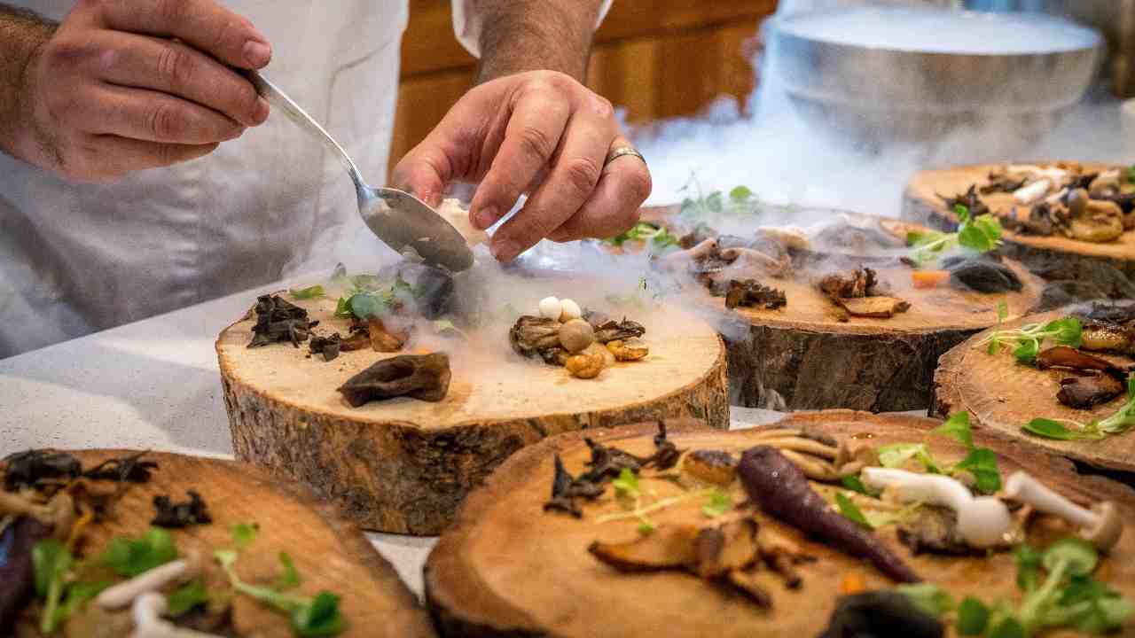 In questo ristorante non paghi se sei alto - pexels - madonielive.com