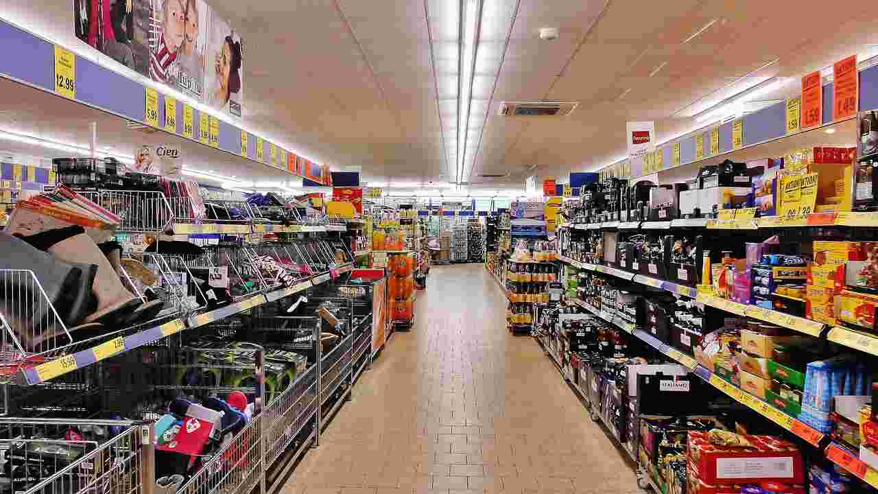 scaffale supermercato