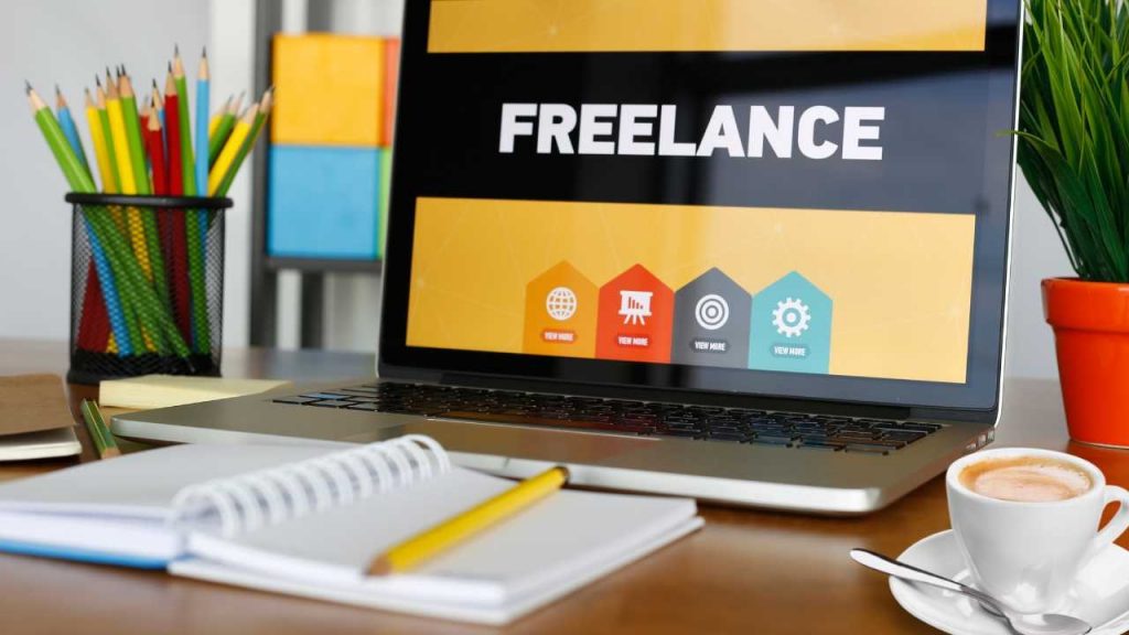 Freelance lavoro (Canva) Madonielive.com