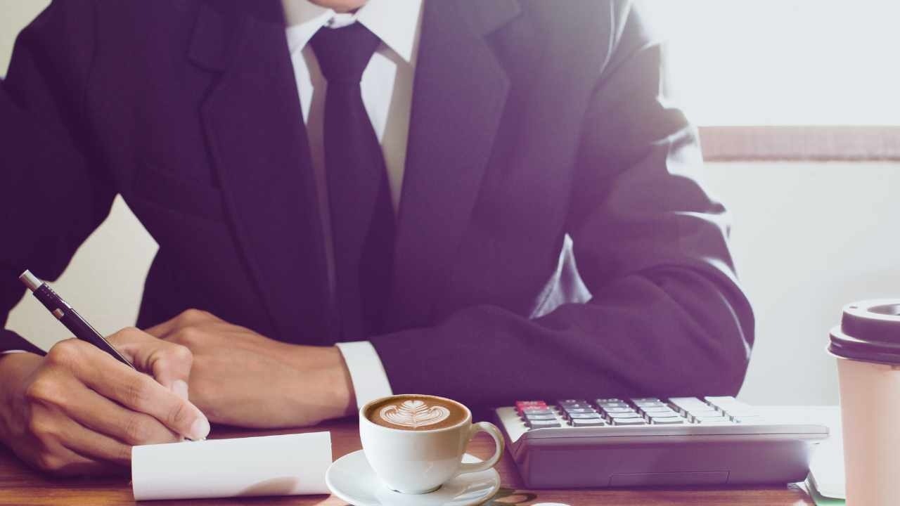 Esperti o principianti è la stessa cosa: “Ci servono 17.300 dipendenti” | 2500€ al mese di stipendio, laurea non richiesta