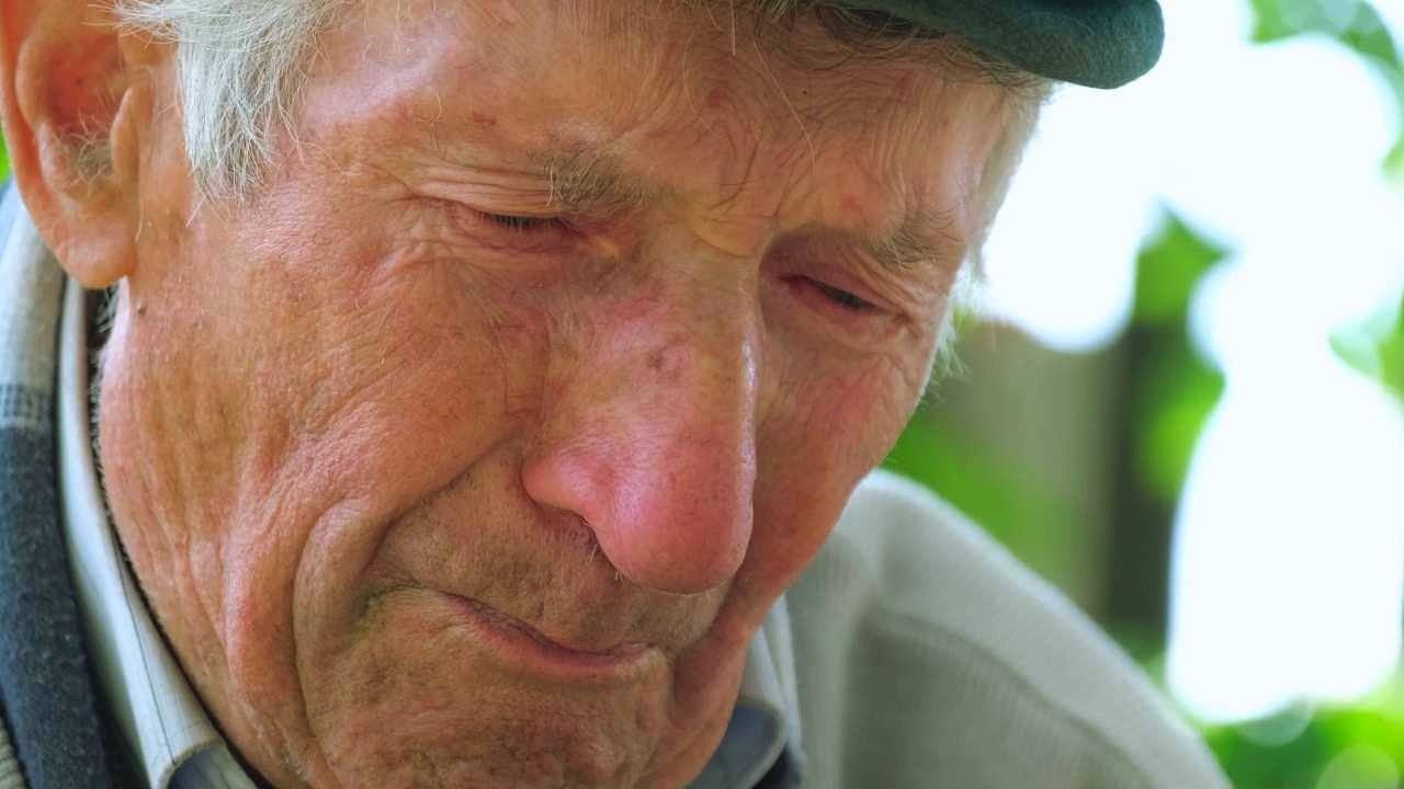 Addio Pensione di reversibilità: “Ci dispiace ma dobbiamo cancellarla” | Sarà un problema per un mare di italiani