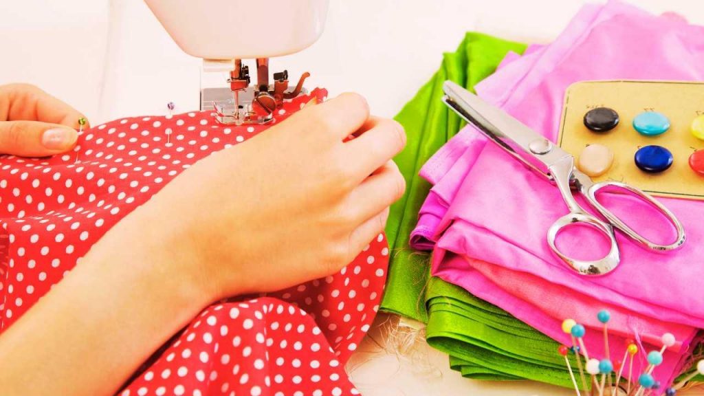 Lavoro e inclusione, si parte dal cucito e non solo