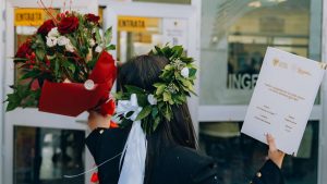 Tassa per i laureati - madonielive.com - 20250910