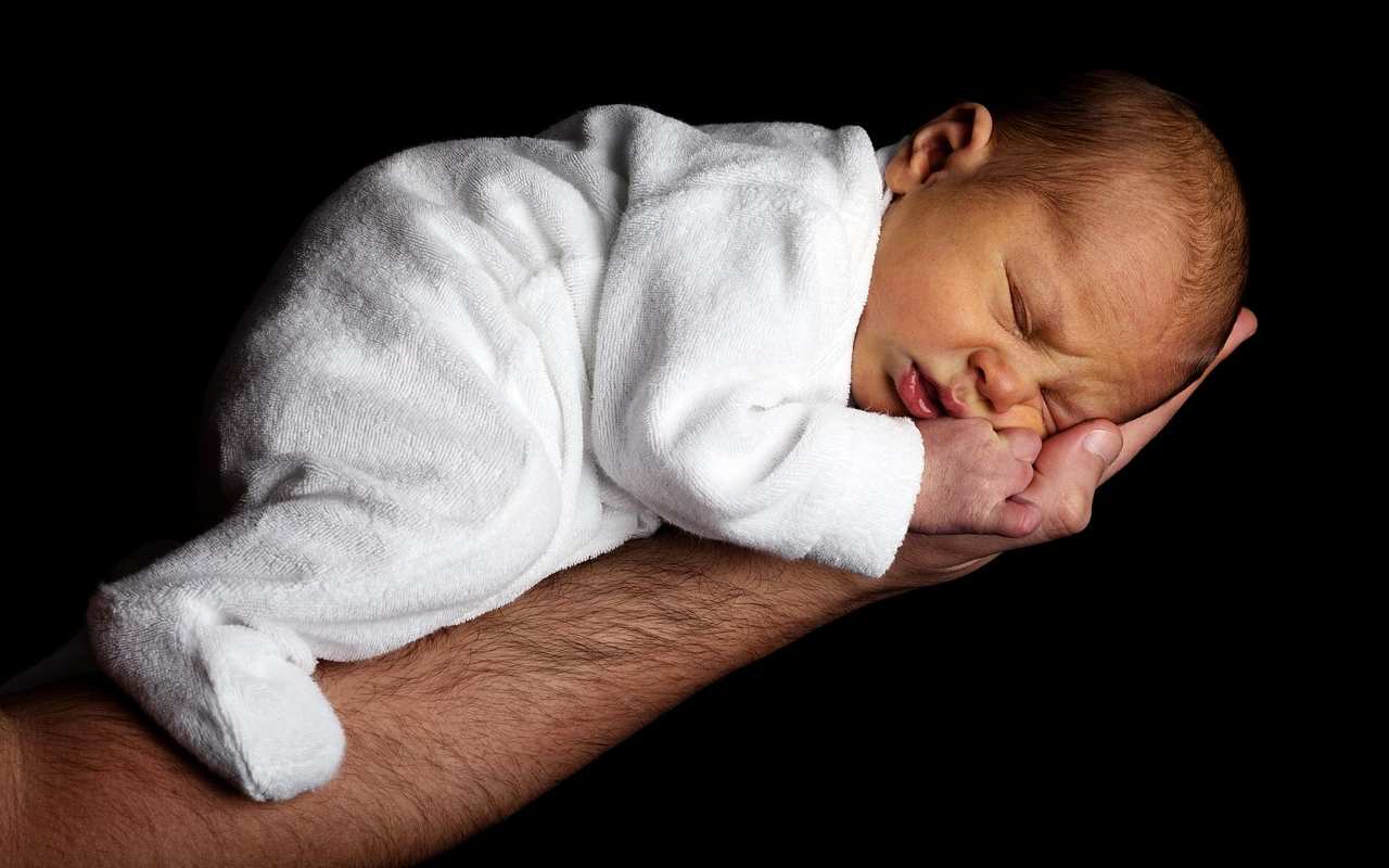 Svelato il motivo del pianto dei neonati