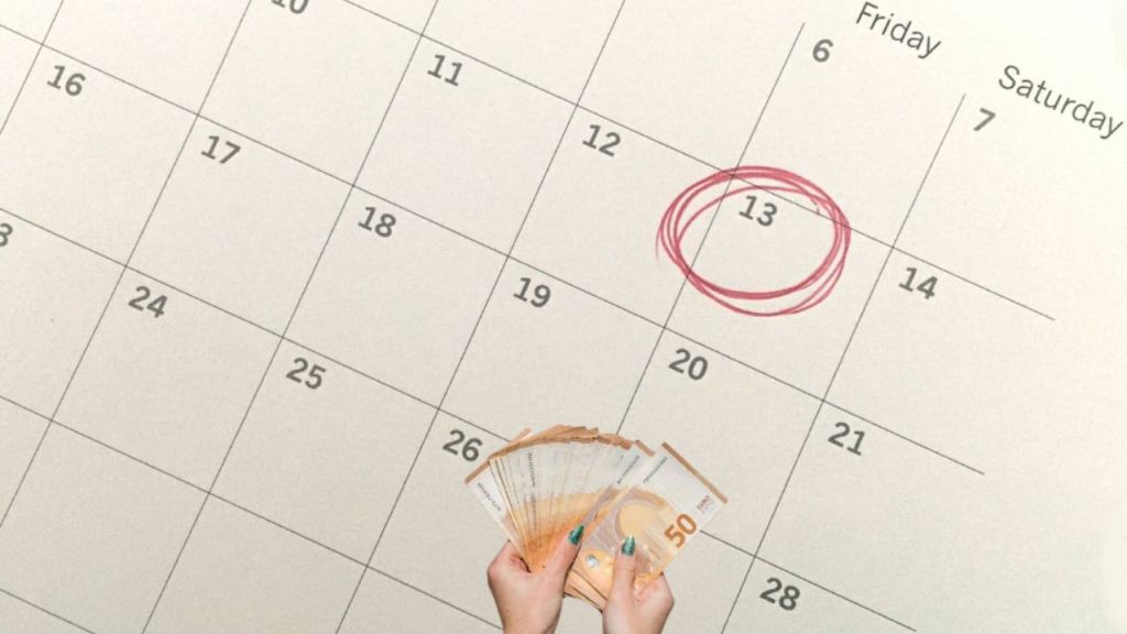 Tredicesima, cambia il mese dell’accredito | “Non arriverà più a dicembre”: annunciata la nuova data
