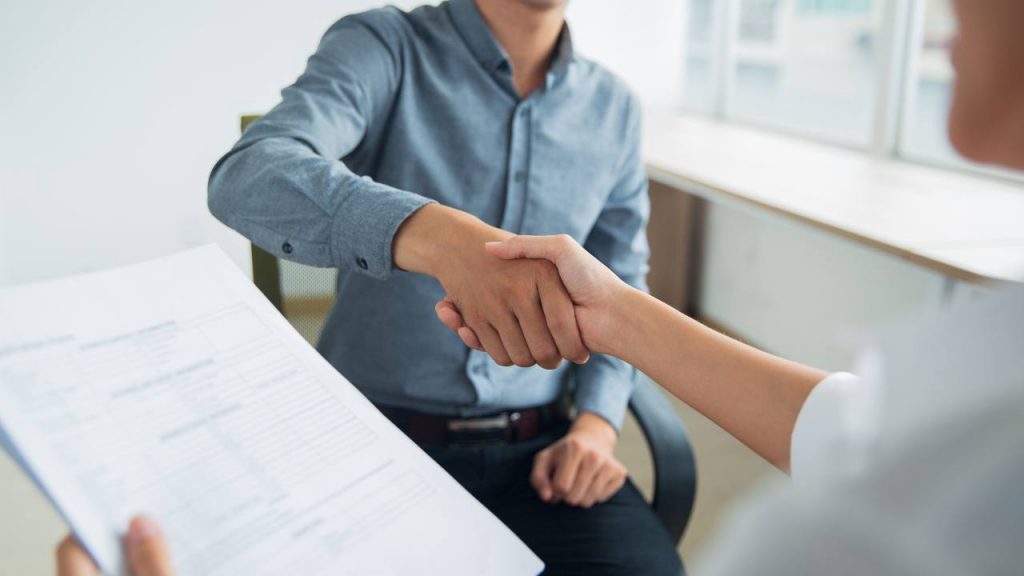 Il lavoro che non richiede la laurea - madonielive.com - 20251027