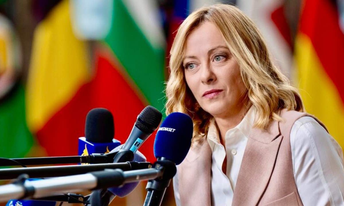 Giorgia Meloni - Madonielive