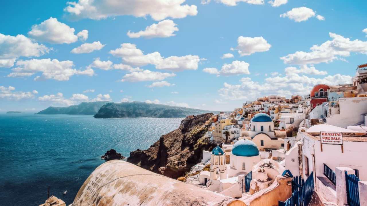 Il paese italiano che ci fa sembrare di essere in Grecia