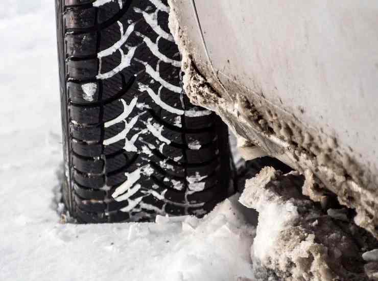 auto e controllo, tutti i dettagli