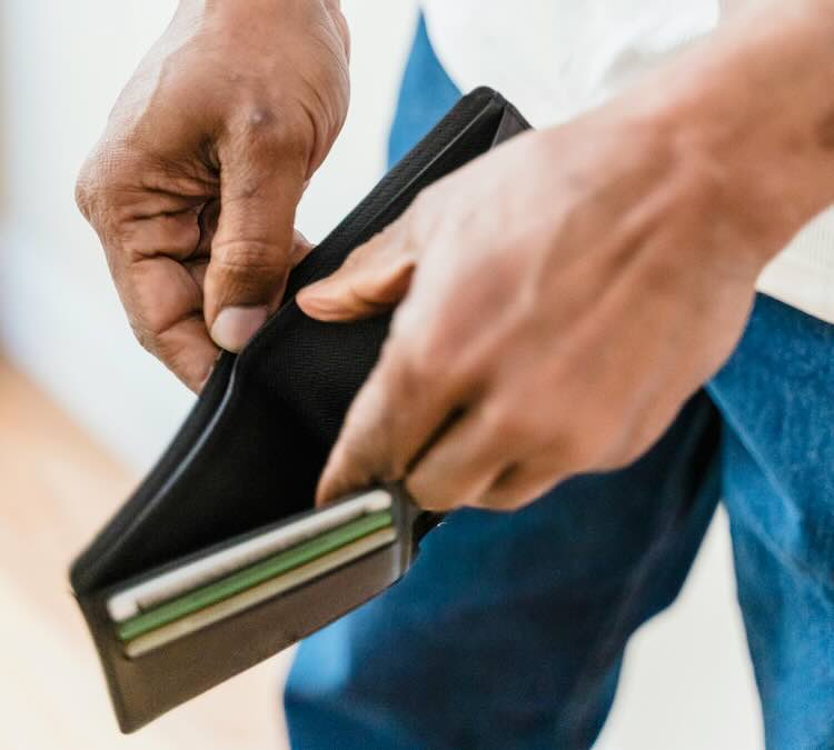 Portafoglio vuoto (pexels)